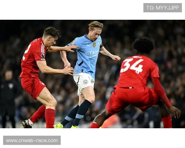 曼城对阵诺丁汉森林，瓜迪奥拉轮换策略测试